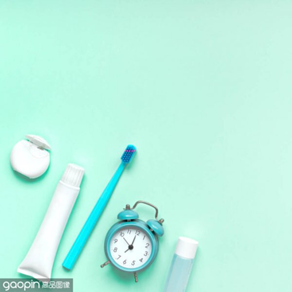 守護微笑 口腔衛生用品的平鋪美學與日常護理指南